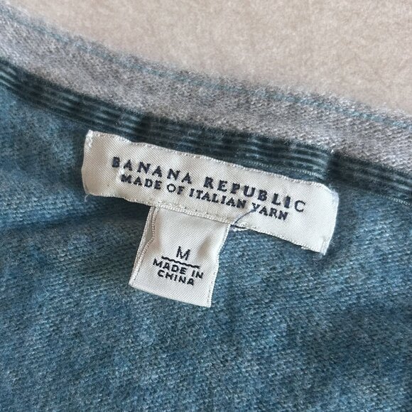 Banana Republic Wool / Cashmere Blend V-Neck Sweater ALT ASO Bella Swan - Picture 4 of 7